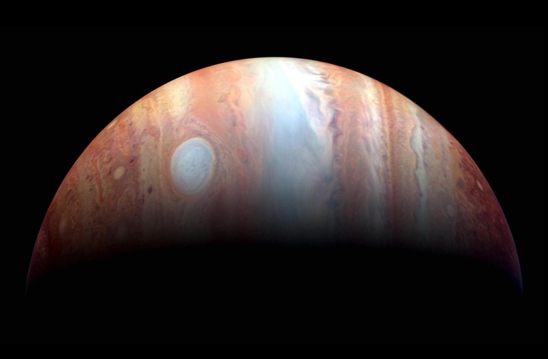 Un compuesto de color infrarrojo de Júpiter fue creado a partir de imágenes tomadas por la nave espacial New Horizons de la NASA en 2007